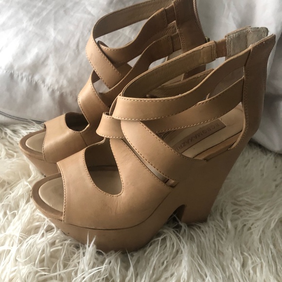 bcbg platform sandals